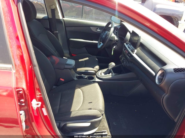 3KPF24AD6ME299861 KIA Forte Lxs