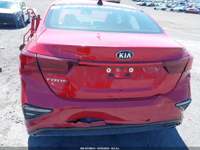 3KPF24AD6ME299861 KIA Forte Lxs