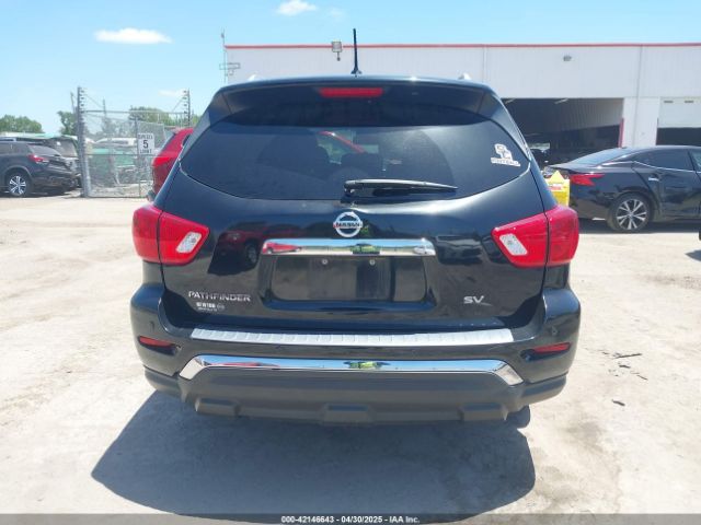 5N1DR2MN5JC607189 Nissan Pathfinder Sv