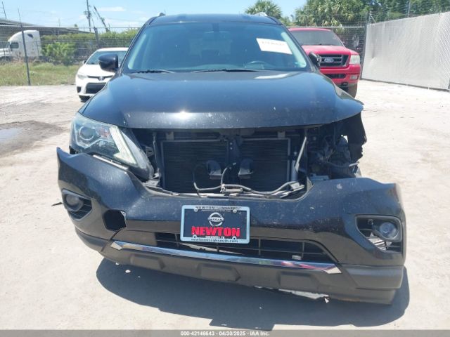 5N1DR2MN5JC607189 Nissan Pathfinder Sv