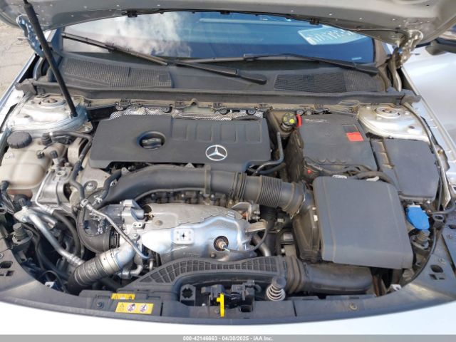 W1K3G4FB8LJ234030 Mercedes-Benz A 220 4matic