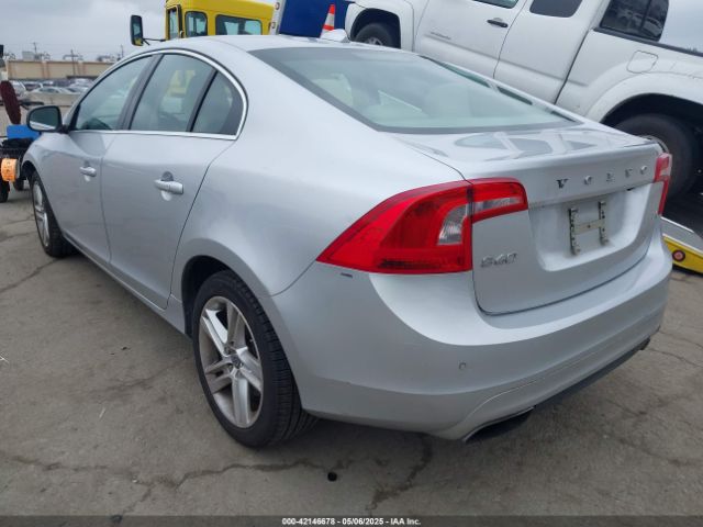 2015 VOLVO S60 YV140MFD6F2306694 Photo 2