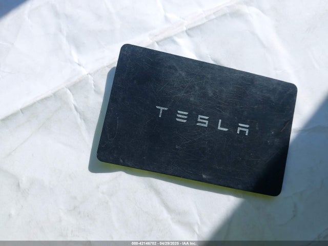 2021 TESLA MODEL 3 5YJ3E1EA5MF939299 Photo 10
