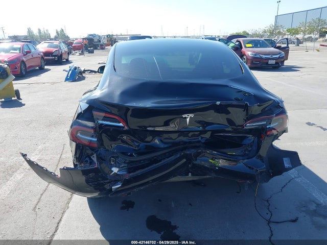 2021 TESLA MODEL 3 5YJ3E1EA5MF939299 Photo 5