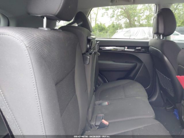 5XYKT3A6XFG626047 KIA SORENTO LX