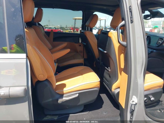 2C4RC1N76PR589226 Chrysler Pacifica Hybrid Pinnacle