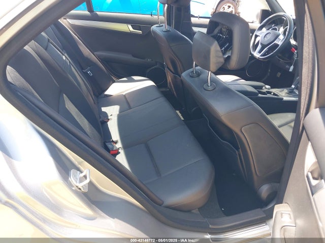 42146772 :رقم المزاد ، WDDGF8AB1DR291773 vin ، 2013 Mercedes-benz C 300 Luxury 4matic/sport 4matic مزاد بيع