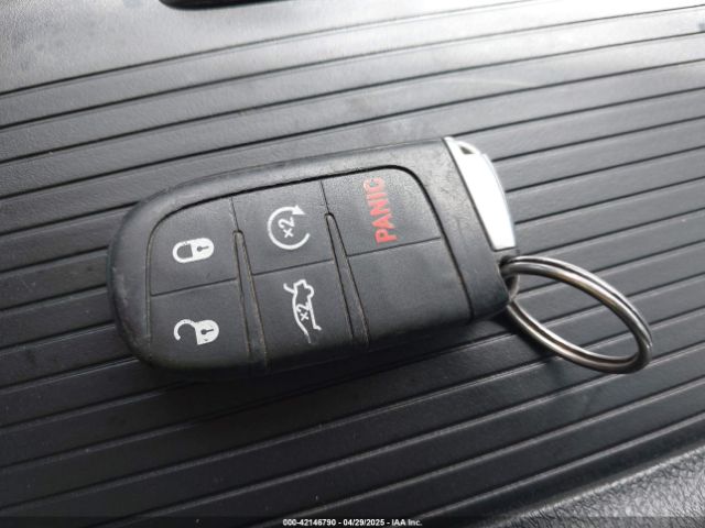 2020 CHRYSLER 300 2C3CCAEG2LH154486 Photo 10