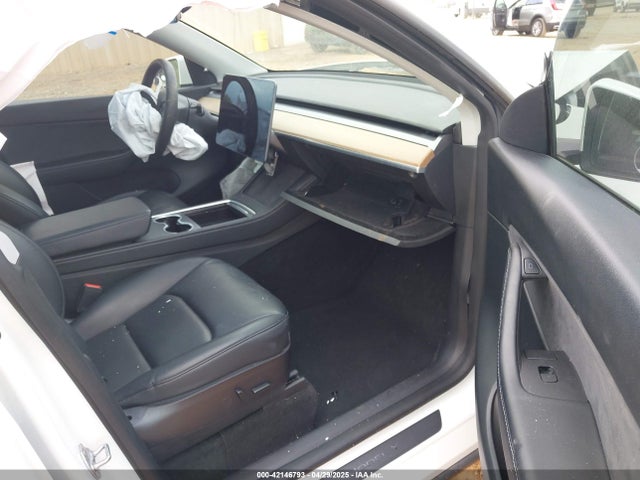 2022 TESLA MODEL Y 7SAYGDEE2NF385910 Photo 4