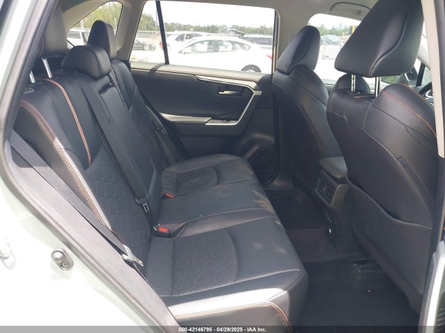 2T3J1RFV7LC128780 Toyota Rav4 Adventure