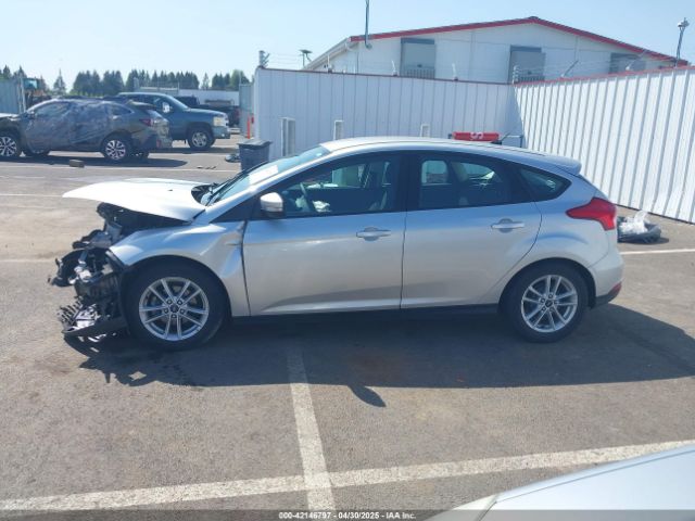 1FADP3K27GL235054 Ford FOCUS SE