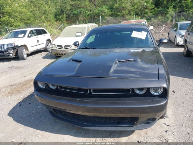 2C3CDZAG0FH720053 Dodge Challenger Sxt
