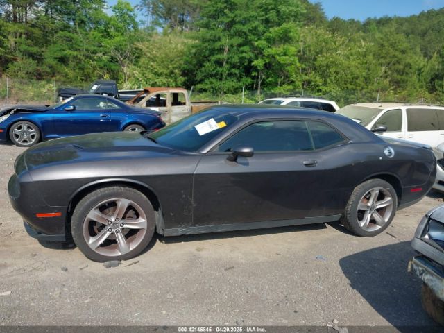 2C3CDZAG0FH720053 Dodge Challenger Sxt