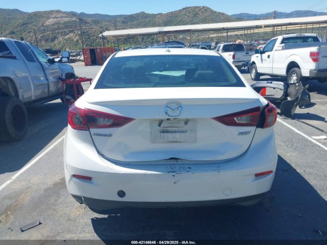 3MZBM1W7XGM272373 Mazda Mazda3 I Touring
