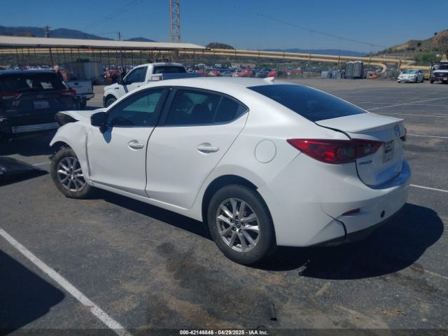 3MZBM1W7XGM272373 Mazda Mazda3 I Touring