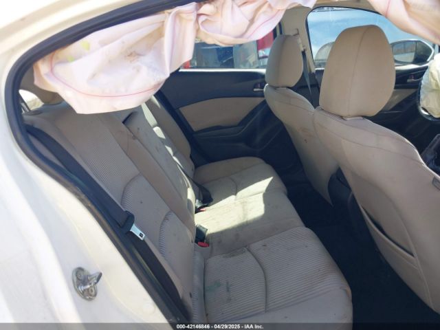 3MZBM1W7XGM272373 Mazda Mazda3 I Touring