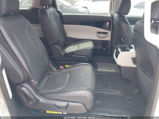 KNDNC5H38R6450739 KIA Carnival Mpv Ex