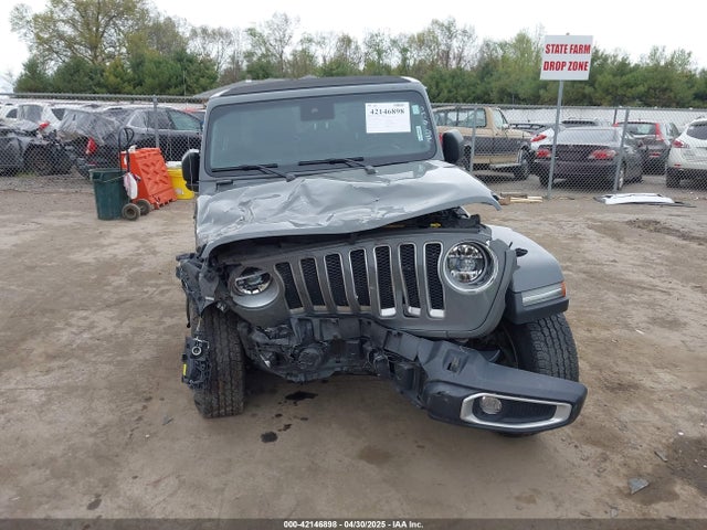 1C4HJXEG7NW138105 Jeep Wrangler Unlimited Sahara 4x4