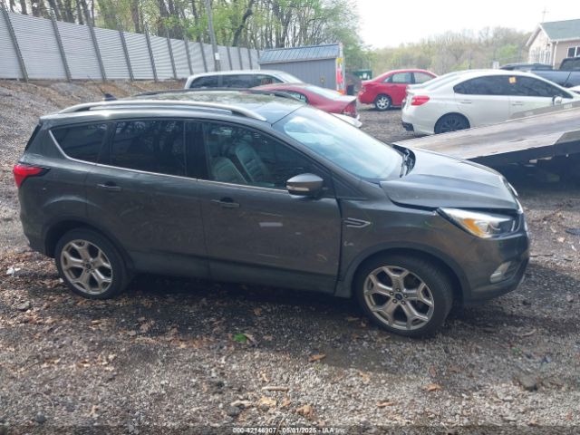 1FMCU9J99KUA43102 Ford Escape Titanium