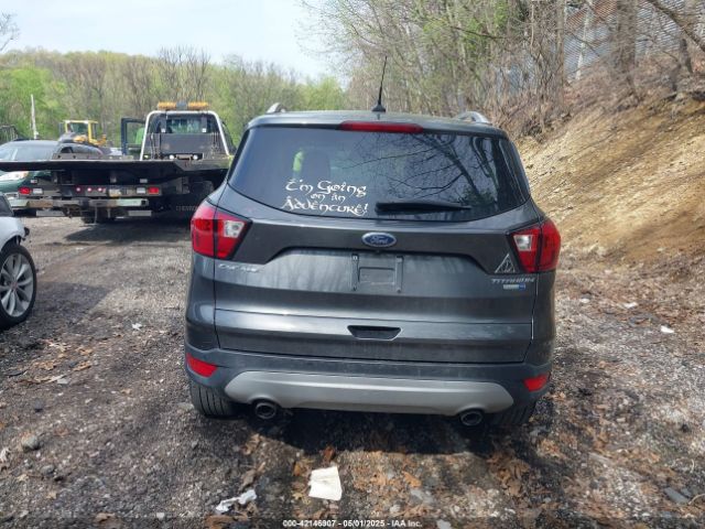 1FMCU9J99KUA43102 Ford Escape Titanium