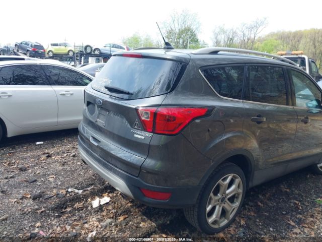 1FMCU9J99KUA43102 Ford Escape Titanium