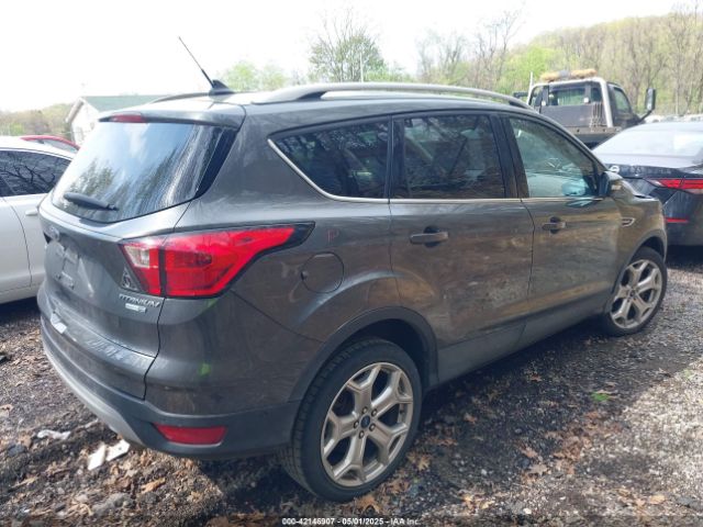 1FMCU9J99KUA43102 Ford Escape Titanium
