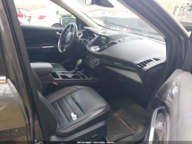 1FMCU9J99KUA43102 Ford Escape Titanium