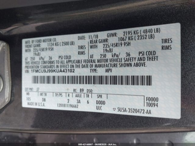 1FMCU9J99KUA43102 Ford Escape Titanium