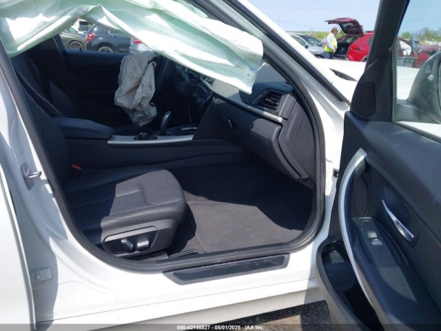 2018 BMW 320I WBA8A3C5XJA505321 Photo 4