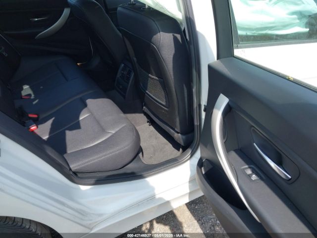2018 BMW 320I WBA8A3C5XJA505321 Photo 7
