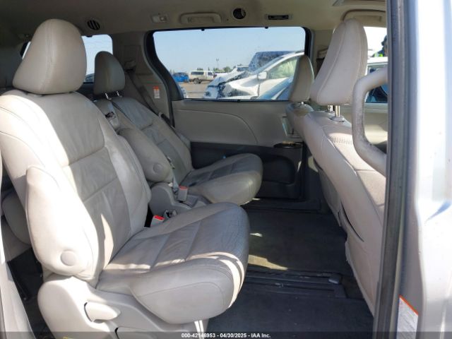 5TDYZ3DC5HS831596 Toyota Sienna Xle/limited