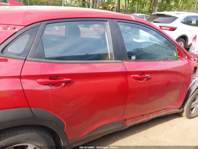 KM8K2CAB4NU825653 Hyundai Kona Se