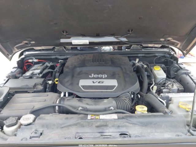 1C4BJWEG3GL270413 Jeep Wrangler Unlimited Sahara