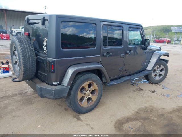 1C4BJWEG3GL270413 Jeep Wrangler Unlimited Sahara