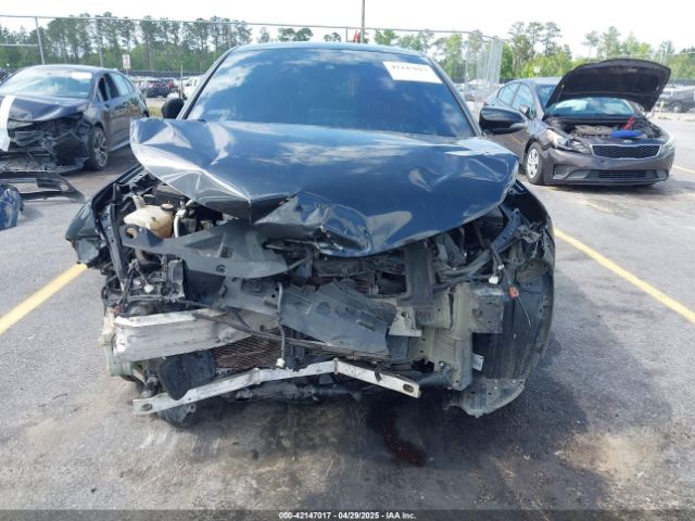 NMTKHMBX4KR096569 Toyota C-HR XLE