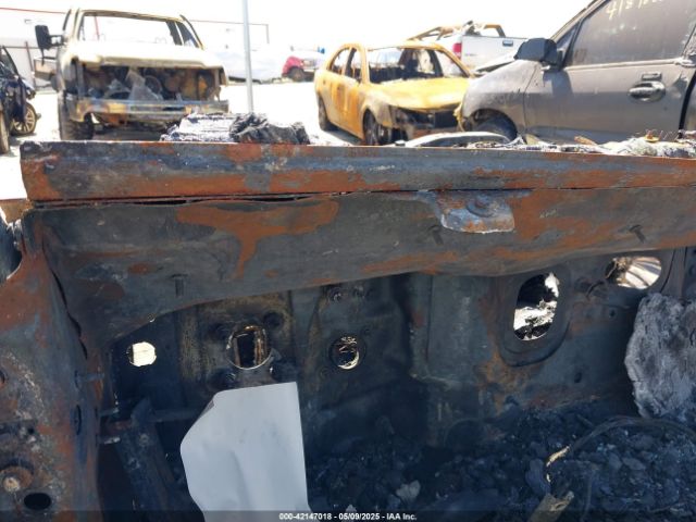 1C4HJXEG2KW580253 Jeep Wrangler Unlimited Sahara