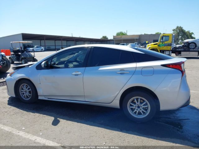 JTDKAMFUXM3144991 Toyota Prius L Eco
