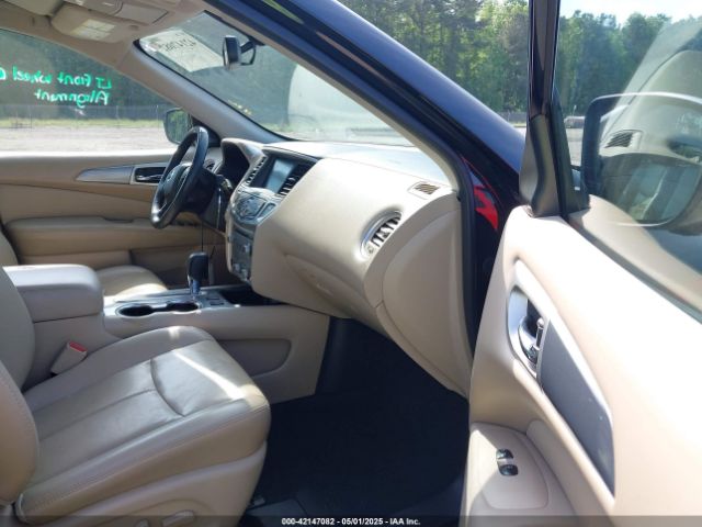 5N1DR2MN2JC640330 Nissan Pathfinder Sl