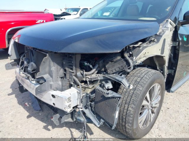 5N1DR2MN2JC640330 Nissan Pathfinder Sl