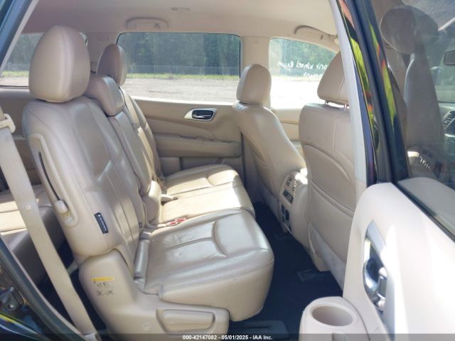 5N1DR2MN2JC640330 Nissan Pathfinder Sl