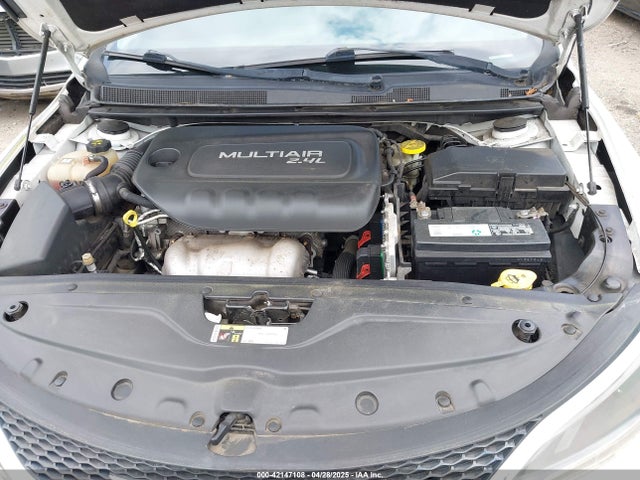 1C3CCCAB7FN692330 Chrysler 200 Limited