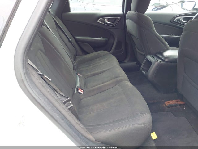 1C3CCCAB7FN692330 Chrysler 200 Limited