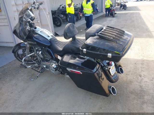 2018 HARLEY-DAVIDSON FLHX 1HD1KBC14JB630509 Photo 2