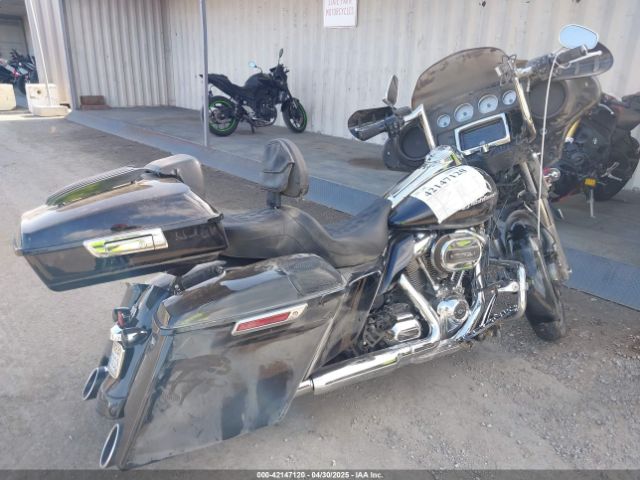 2018 HARLEY-DAVIDSON FLHX 1HD1KBC14JB630509 Photo 3