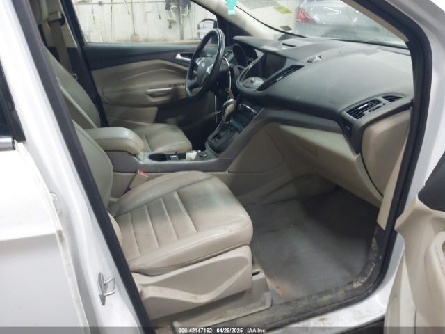 1FMCU9G99EUC15477 Ford ESCAPE SE