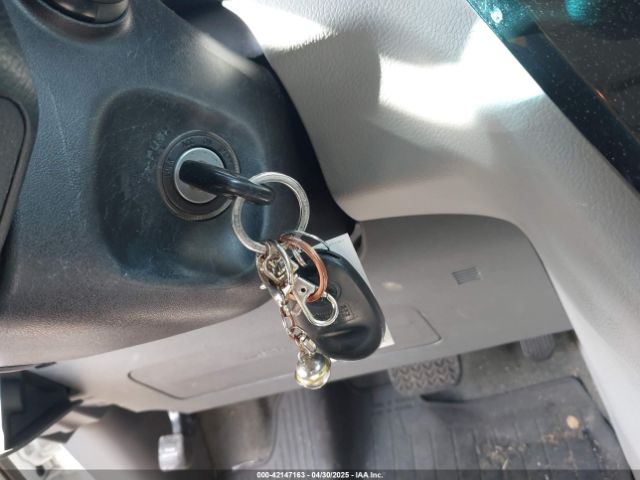 5TDKZ3DC7HS896262 Toyota Sienna Le 8 Passenger