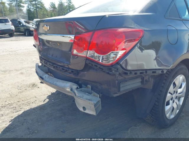 1G1PA5SH2E7151389 Chevrolet Cruze Ls Auto