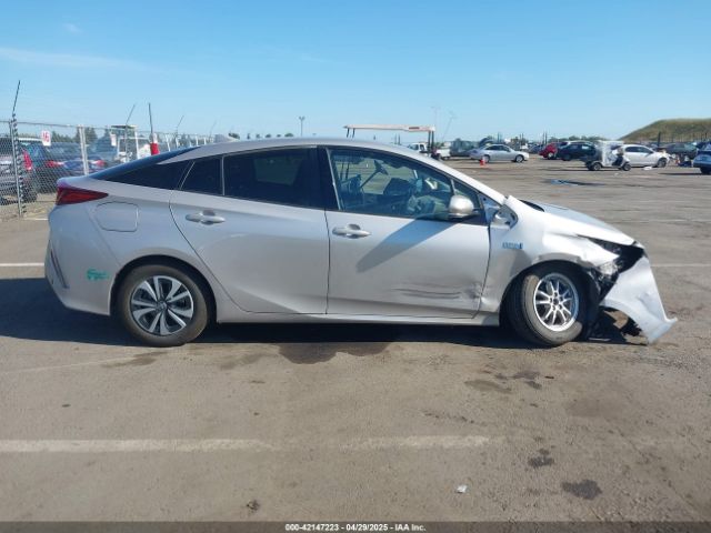 JTDKARFP7H3037054 Toyota Prius Prime Premium