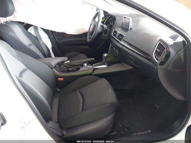 3MZBM1U75FM208338 Mazda Mazda3 I Sport