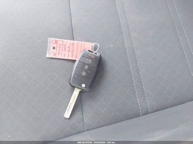 5XYPG4A39KG576239 KIA Sorento 2.4l L